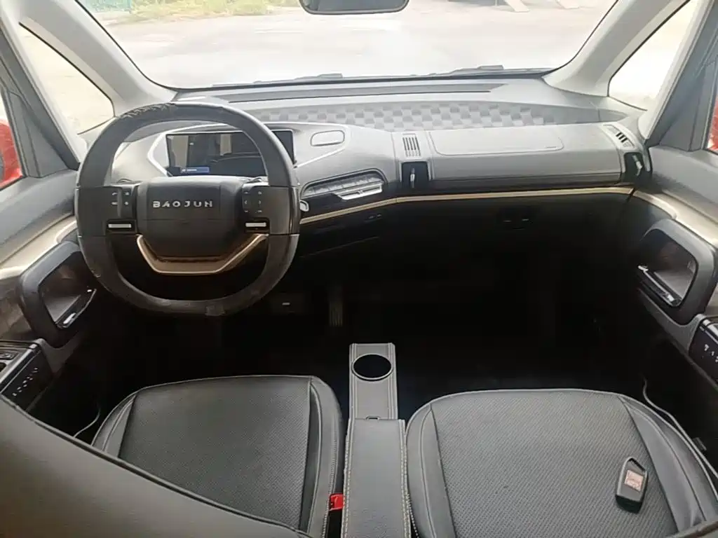 Baojun Kiwi EV 2022 — фото 10