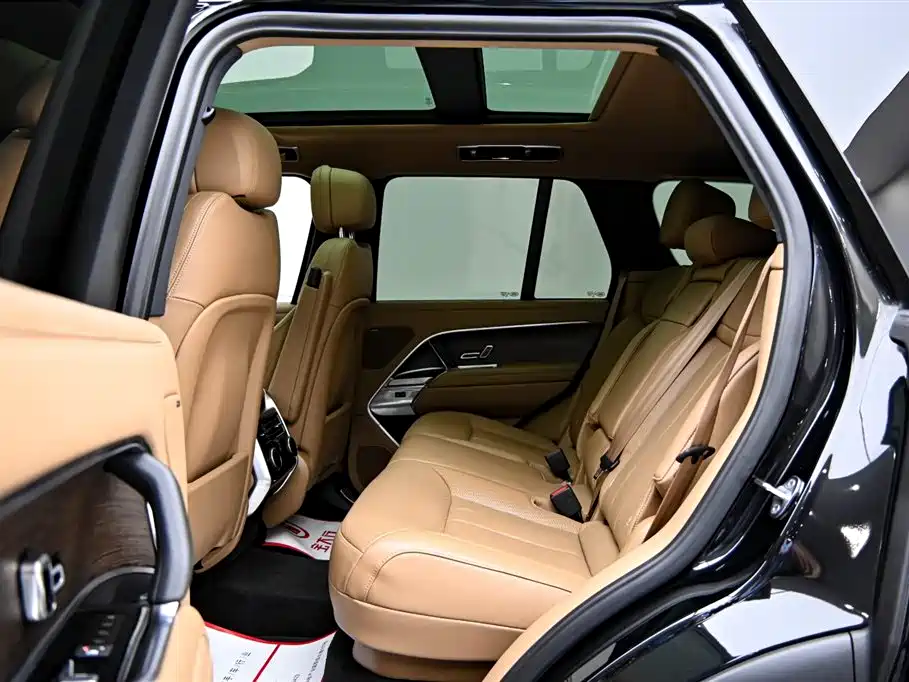 Land Rover Range Rover 2024 — фото 12