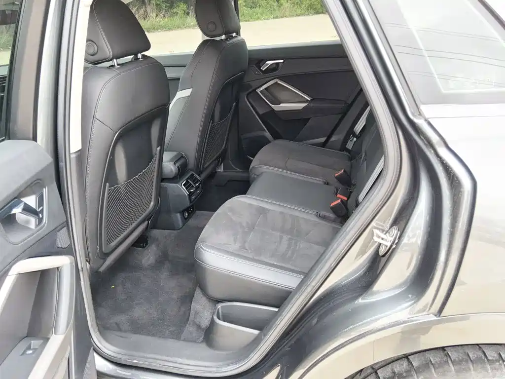 Audi Q3 2022 — фото 16