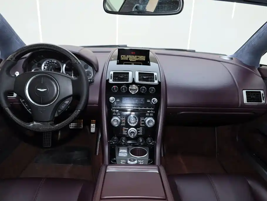 Aston Martin Rapide 2013 — фото 20