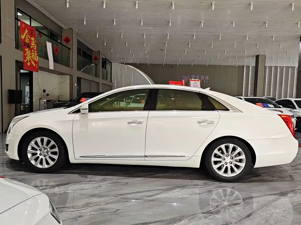 Cadillac XTS 2013 — фото 29