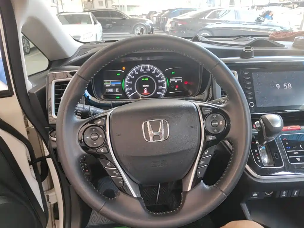 Honda Elysion 2019 — фото 11