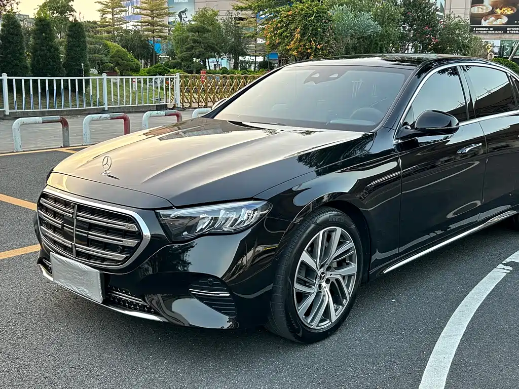 Mercedes-Benz E-Class 2025 — фото 14