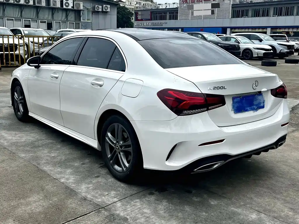 Mercedes-Benz A-Class 2021 — фото 4