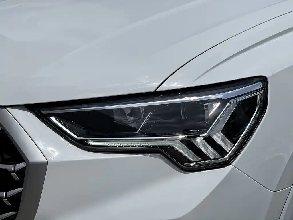 Audi Q3 2025 — фото 13