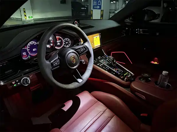 Porsche Panamera 2023