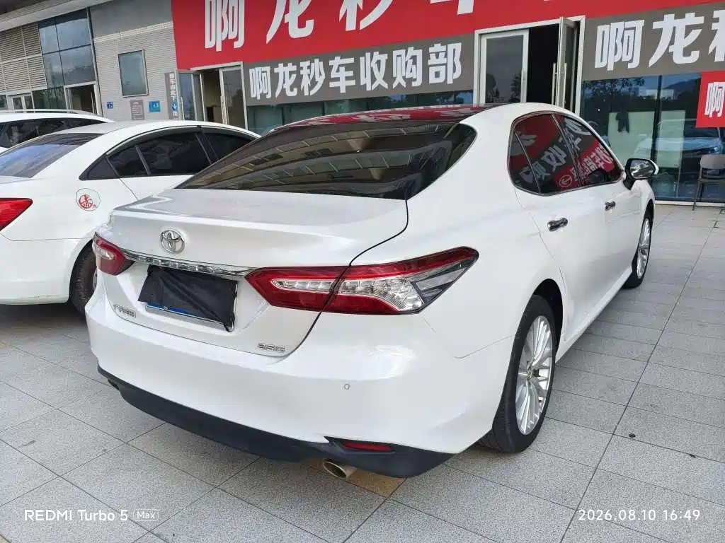Toyota Camry 2021 — фото 9