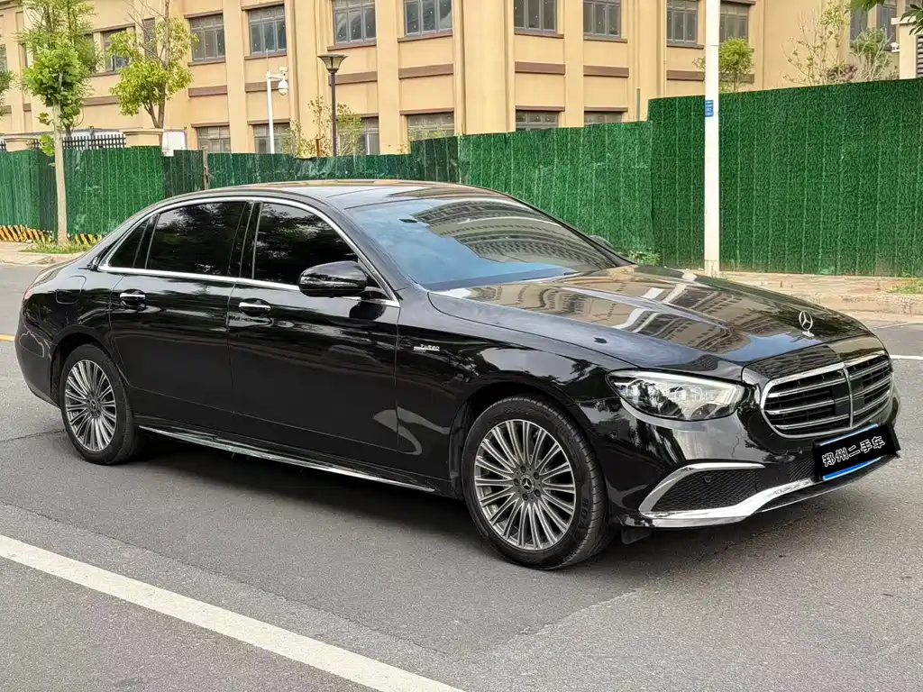 Mercedes-Benz E-Class 2021 — фото 3