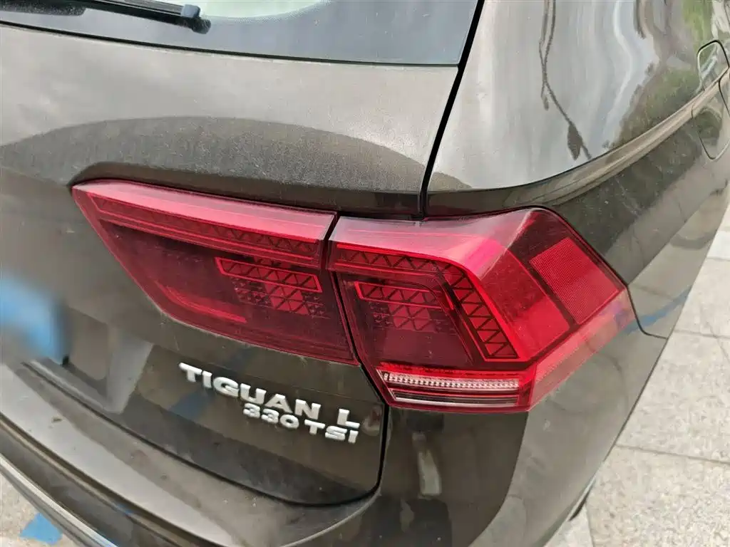 Volkswagen Tiguan L 2018 — фото 23