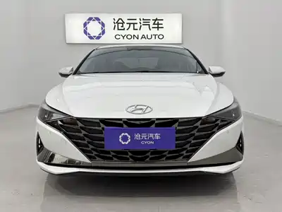Hyundai Elantra 2022
