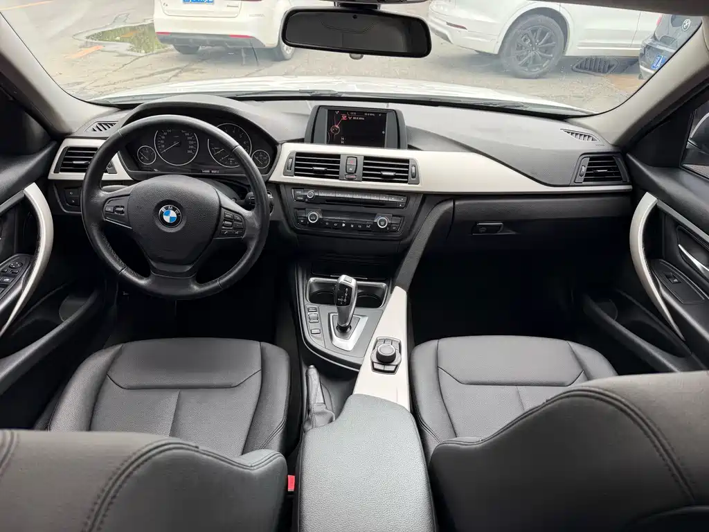 BMW 3 Series 2015 — фото 9