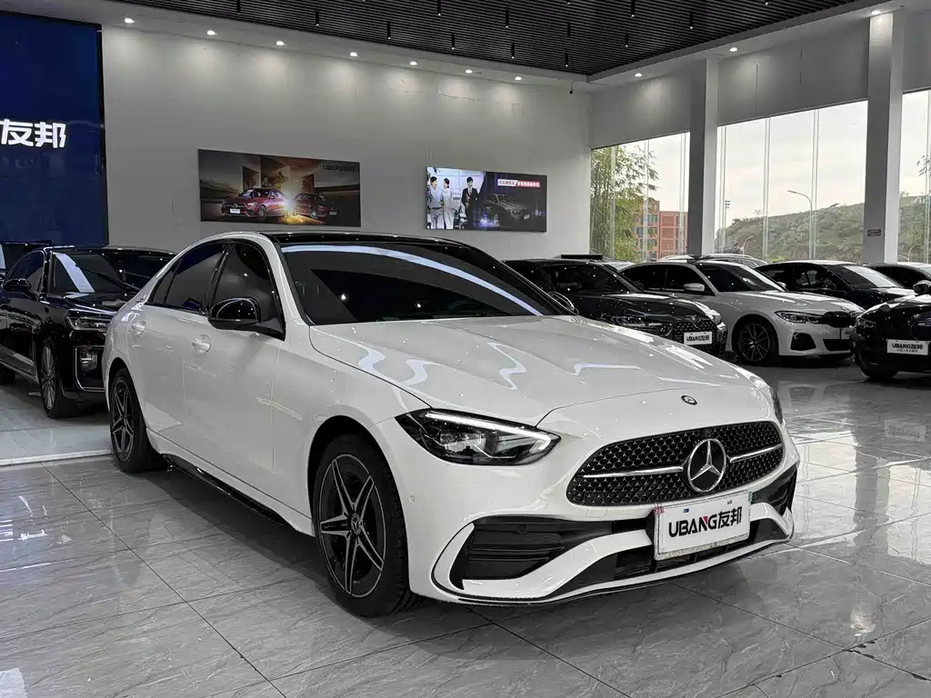 Mercedes-Benz C-Class 2024 — фото 3