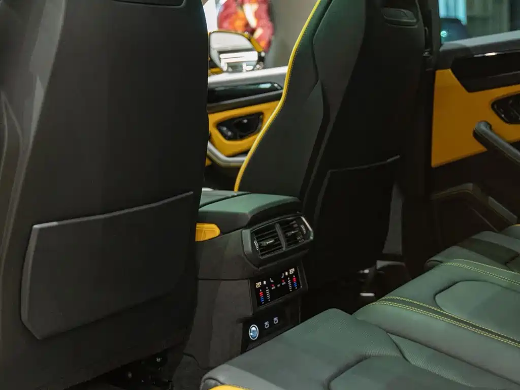 Lamborghini Urus SE 2025 — фото 11