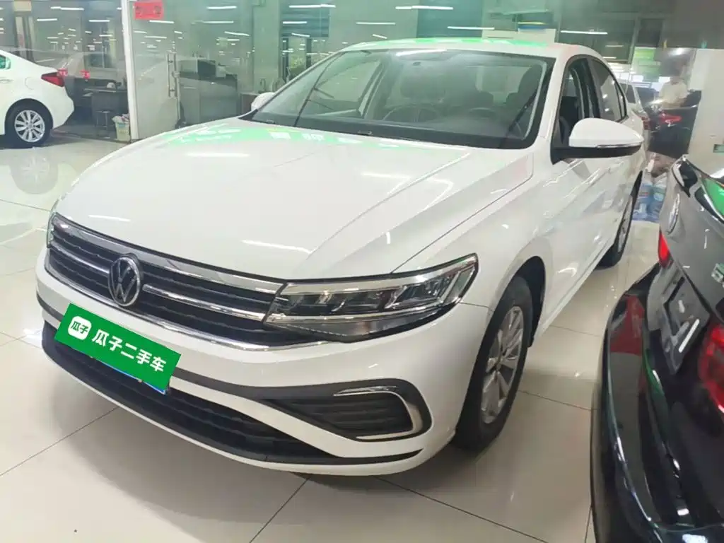 Volkswagen Bora 2023