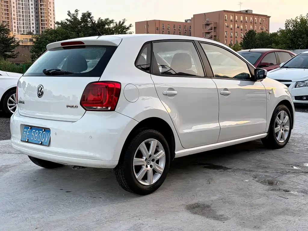 Volkswagen Polo 2013 — фото 5