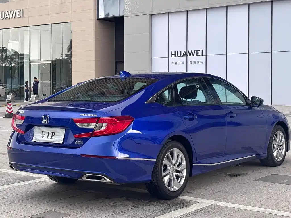 Honda Accord 2019 — фото 7
