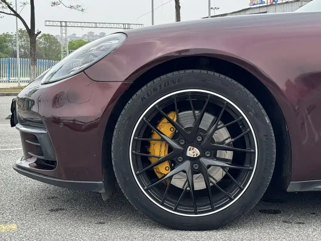 Porsche Panamera 2018 — фото 7