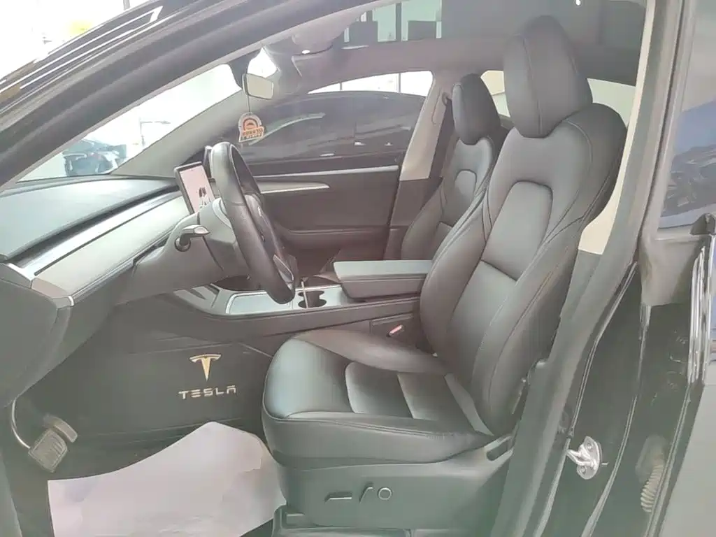 Tesla Model Y 2023 — фото 15