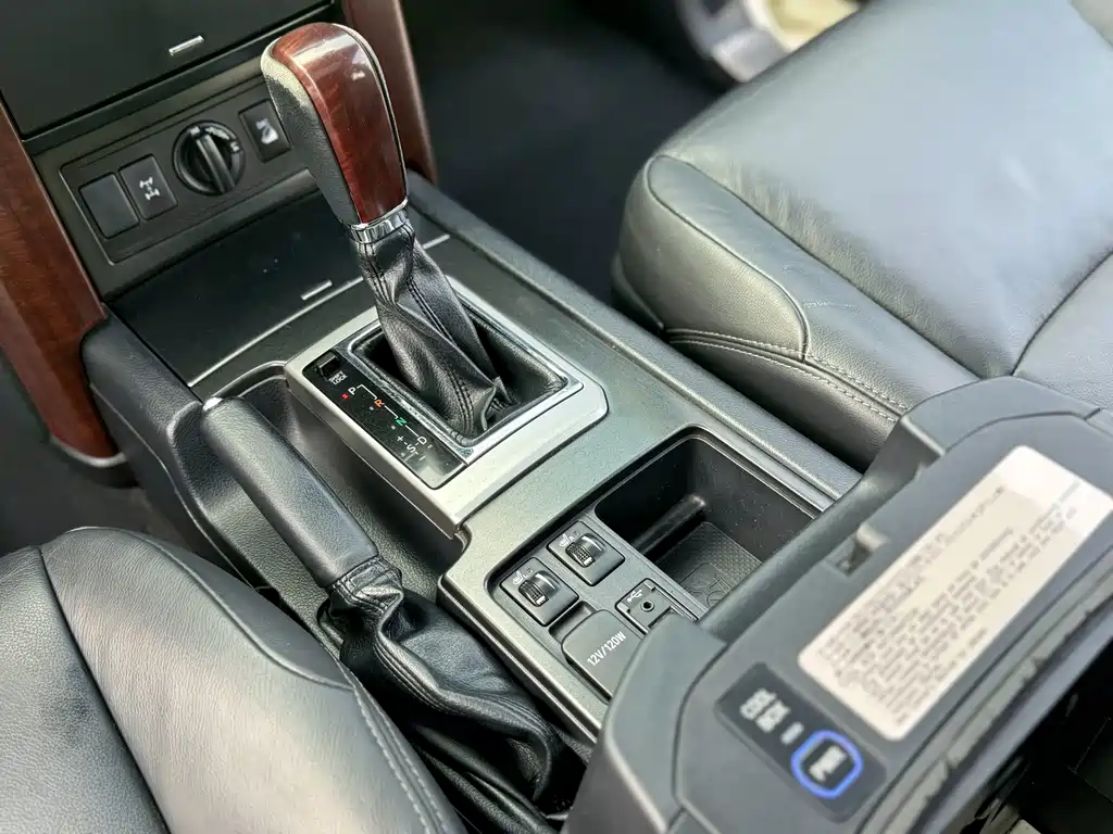 Toyota Prado 2016 — фото 12