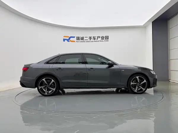 Audi A4L 2024