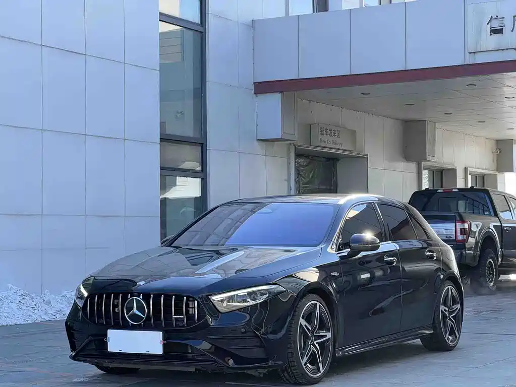 Mercedes-Benz A-Class AMG 2023 — фото 1