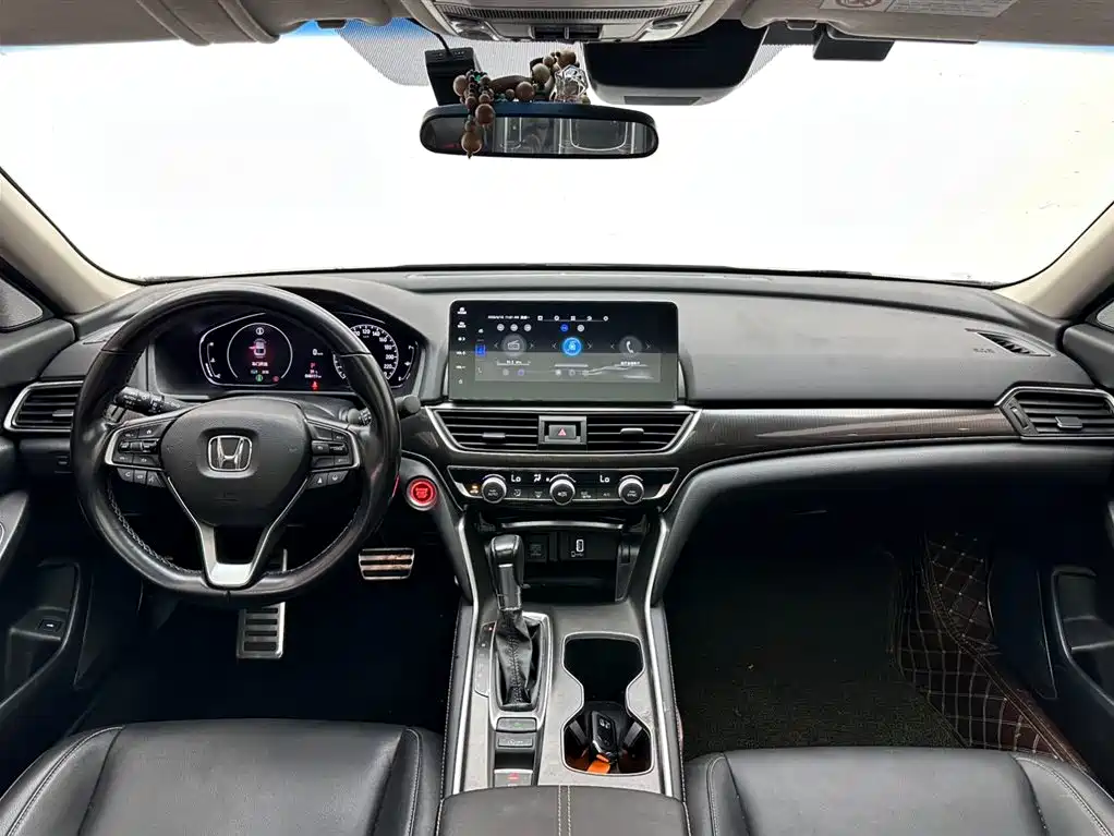 Honda Accord 2022 — фото 10