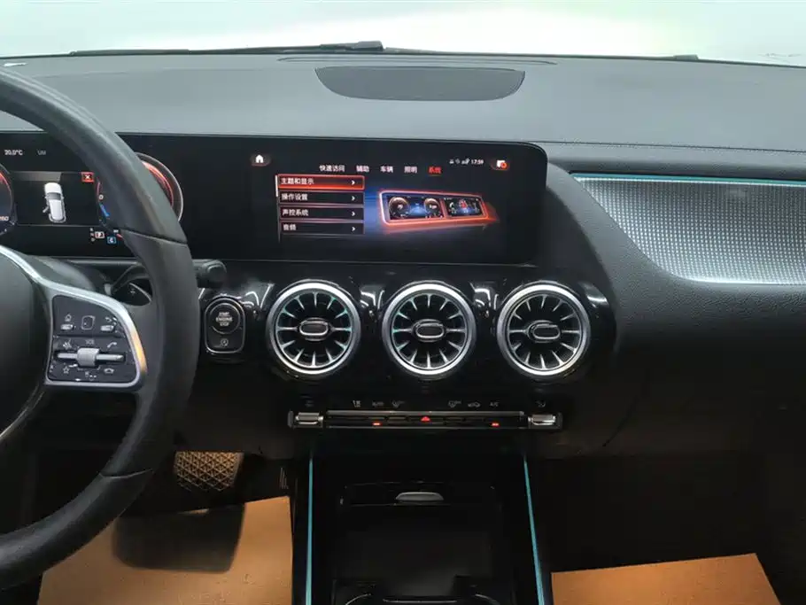 Mercedes-Benz GLA 2020 — фото 13