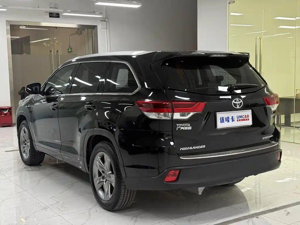 Toyota Highlander 2019