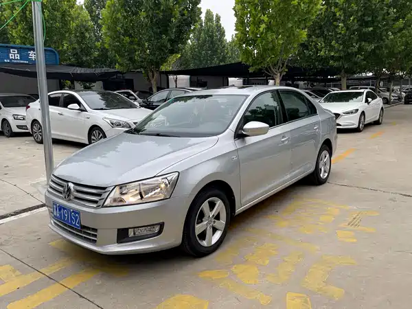 Volkswagen Santana 2015
