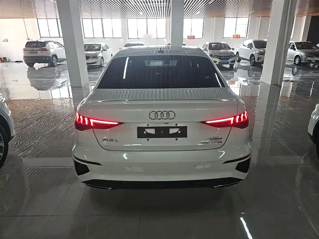 Audi A3 2021 — фото 4