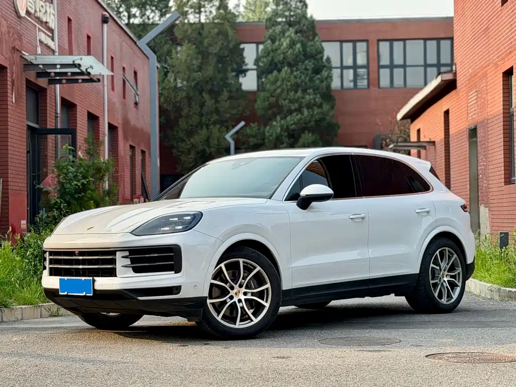 Porsche Cayenne 2024