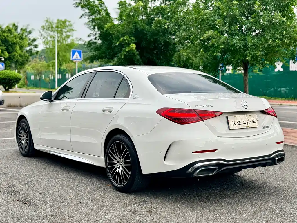 Mercedes-Benz C-Class 2023 — фото 7
