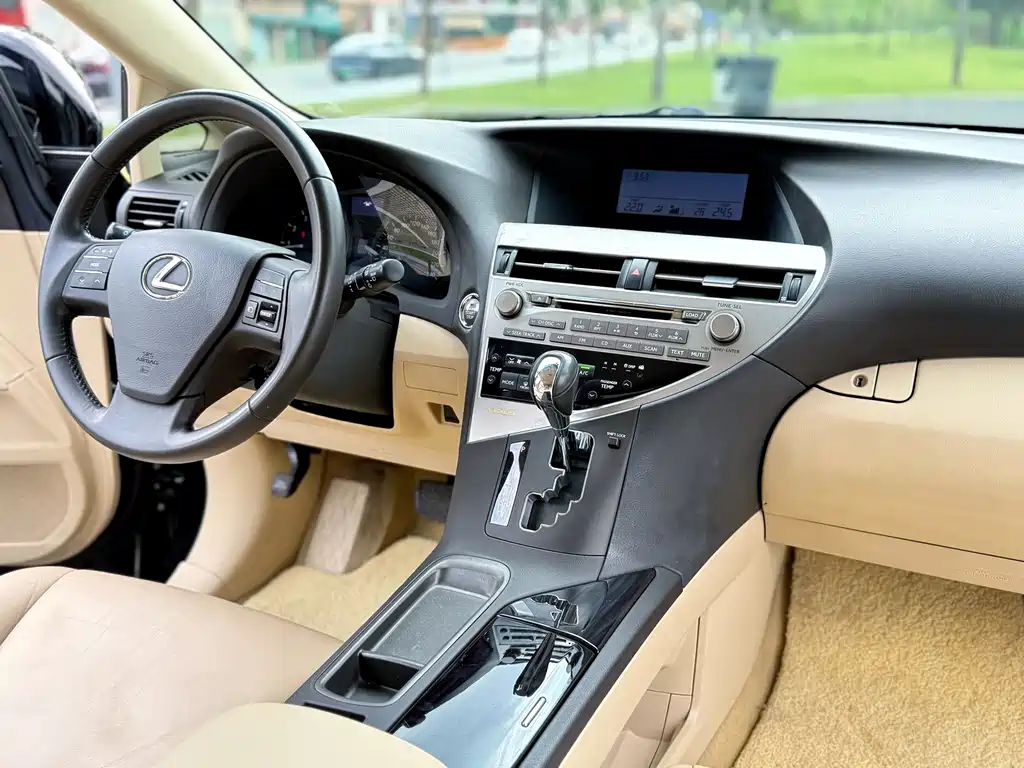 Lexus RX Classic 2012 — фото 10