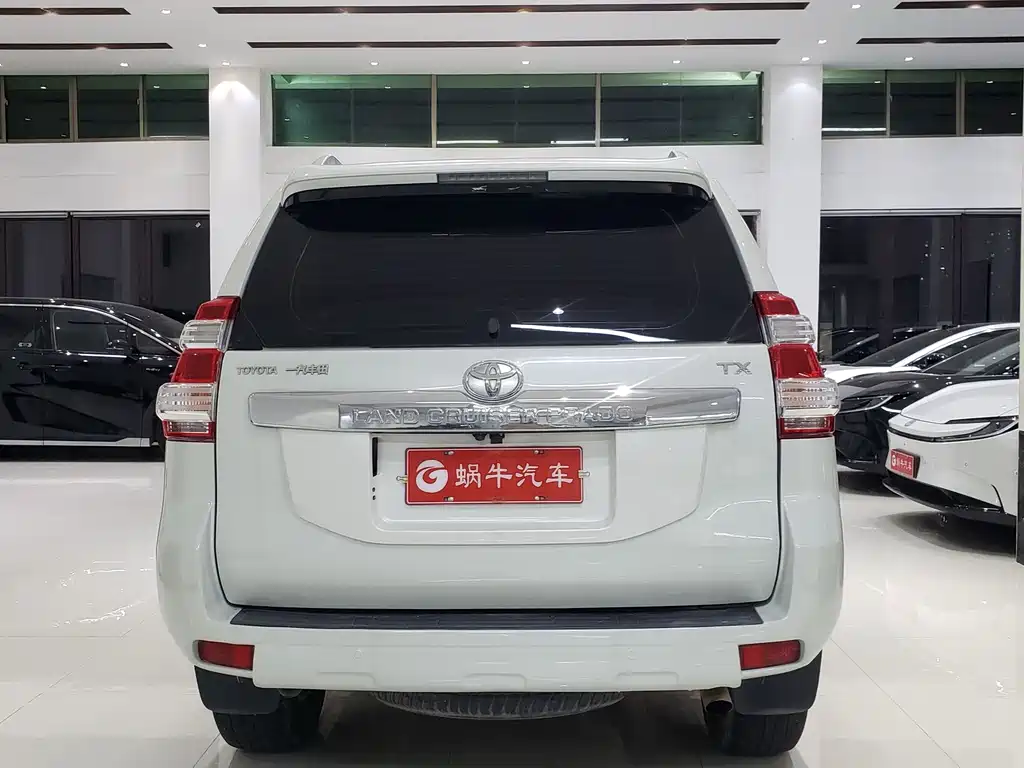 Toyota Prado 2017 — фото 11