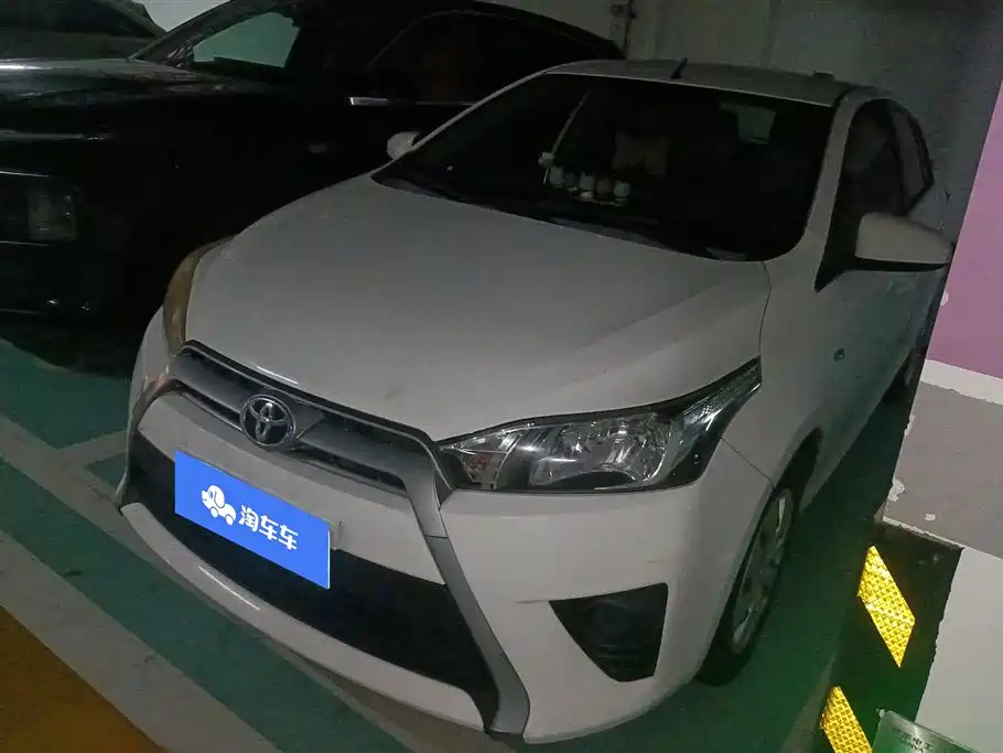 Toyota Yaris L 2014