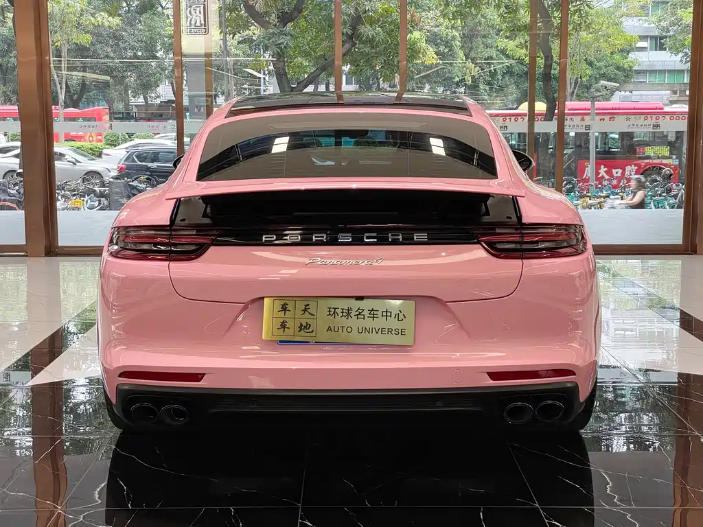 Porsche Panamera 2018 — фото 7