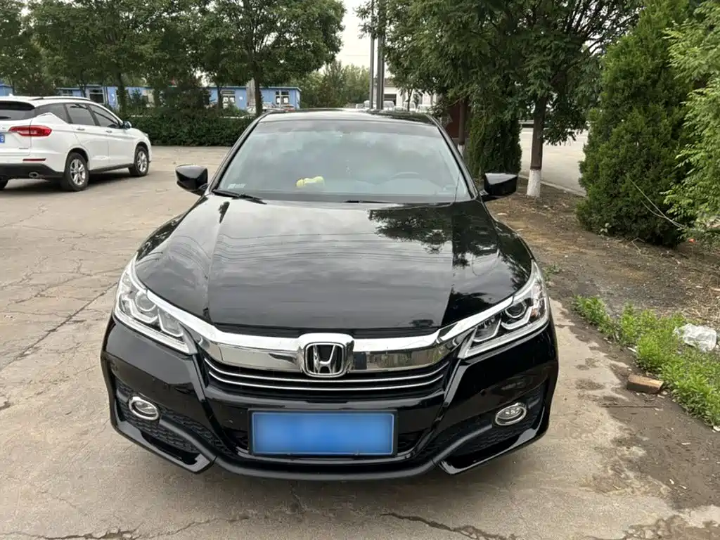 Honda Accord 2018 — фото 3