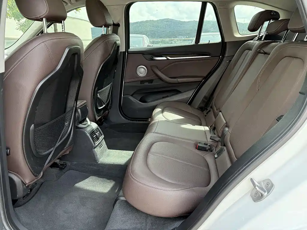 BMW X1 2020 — фото 10