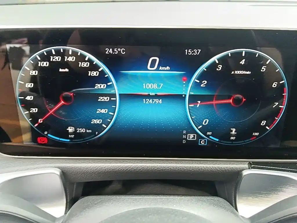 Mercedes-Benz GLB 2020 — фото 12
