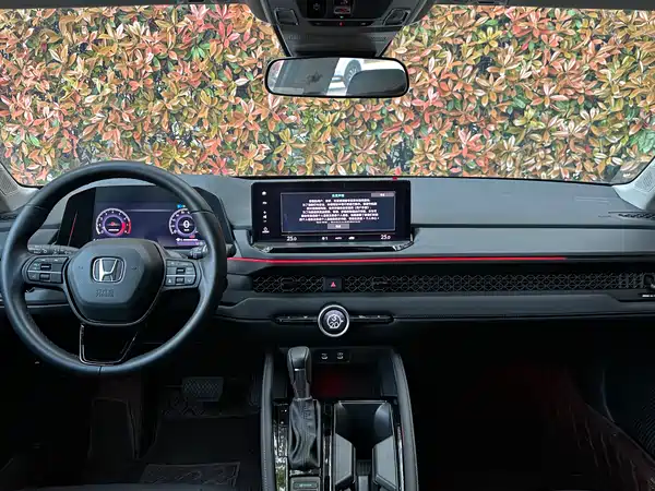 Honda Accord 2025