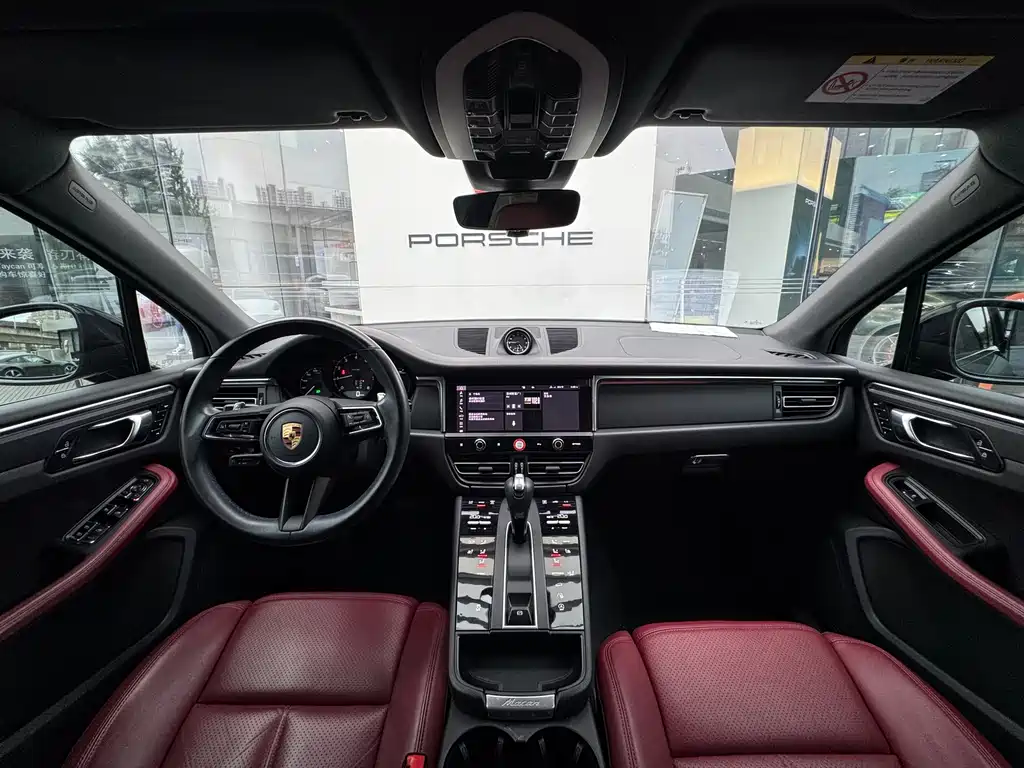 Porsche Macan 2023 — фото 17