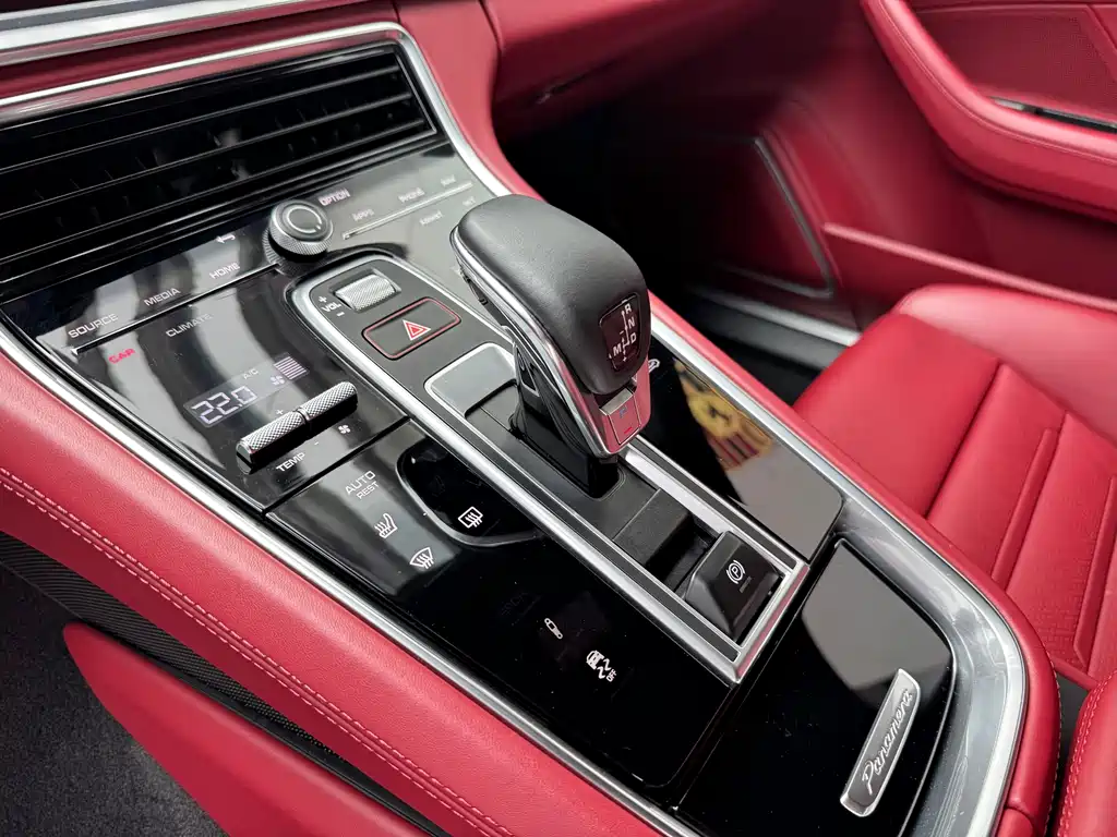 Porsche Panamera 2023 — фото 13
