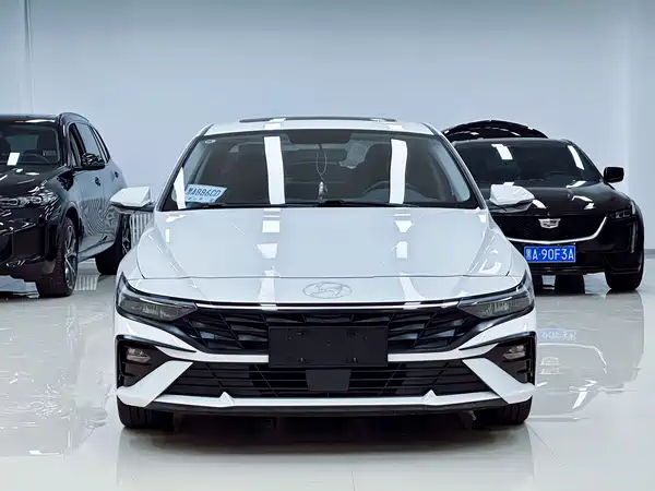 Hyundai Elantra 2024