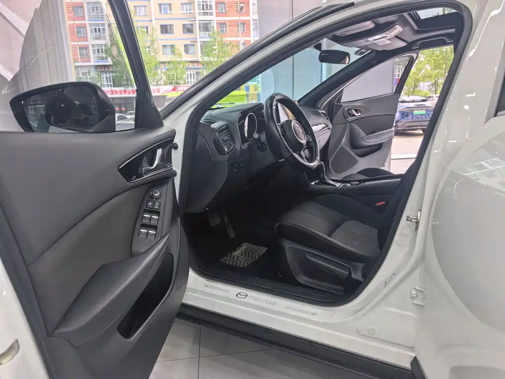 Mazda CX-4 2021
