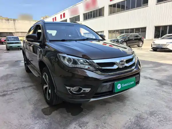 BYD S7 2015