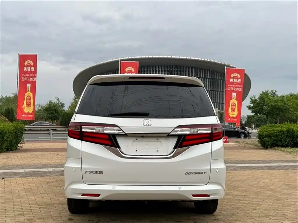 Honda Odyssey 2018 — фото 5