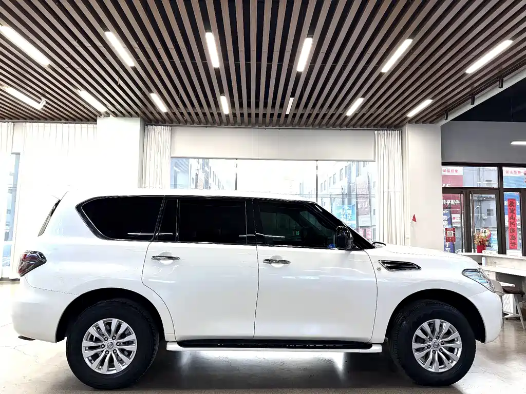 Nissan Patrol 2018 — фото 17