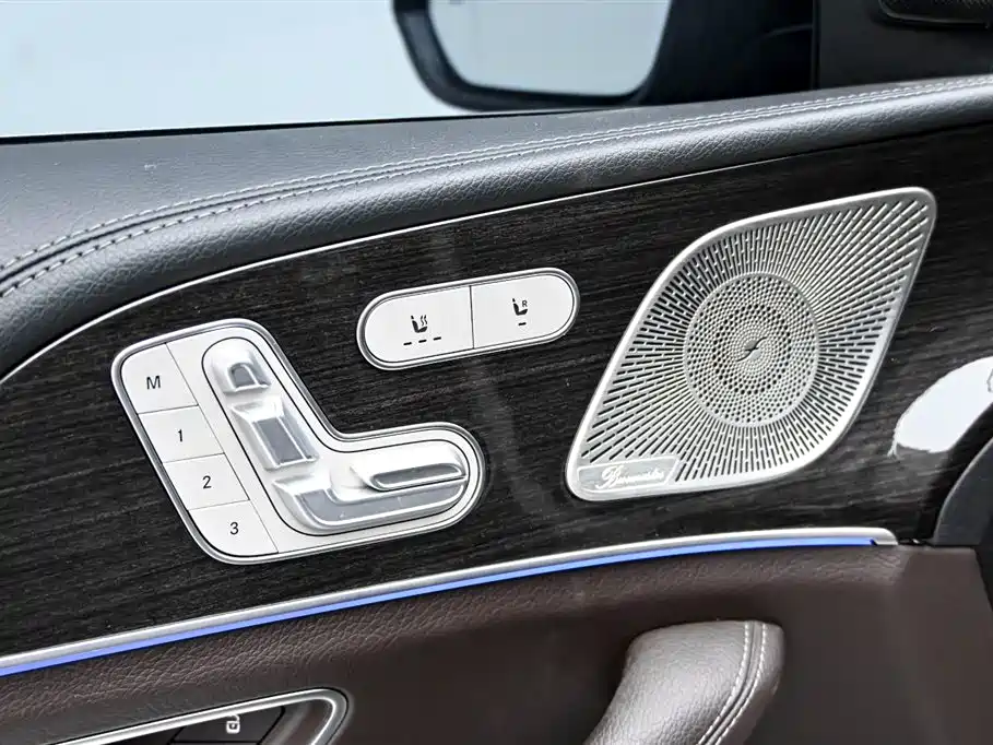Mercedes-Benz GLS 2021 — фото 24