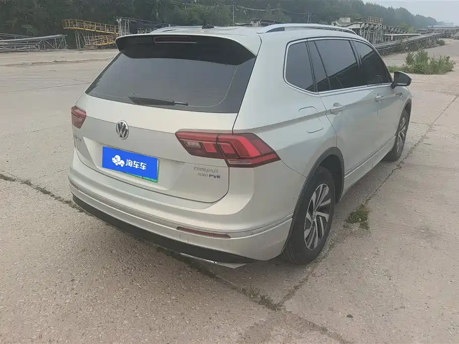 Volkswagen Tiguan L PHEV 2021 — фото 3
