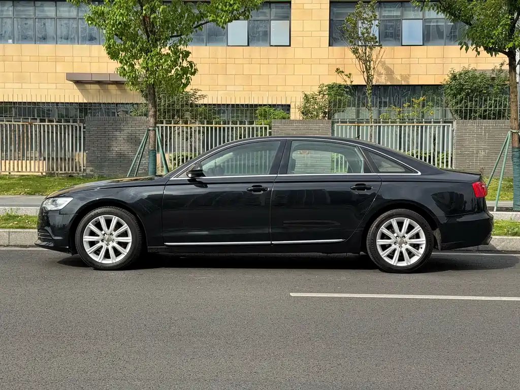 Audi A6L 2014 — фото 17